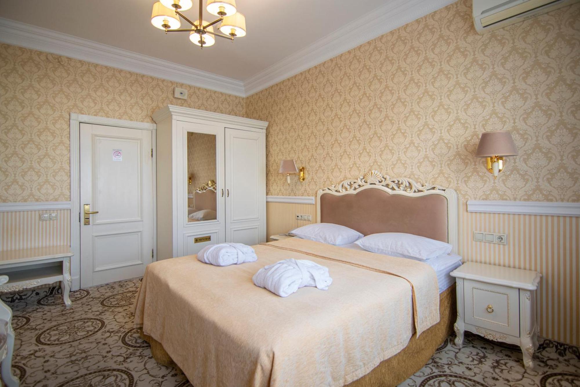 Royal Olympic Hotel Kiev Buitenkant foto