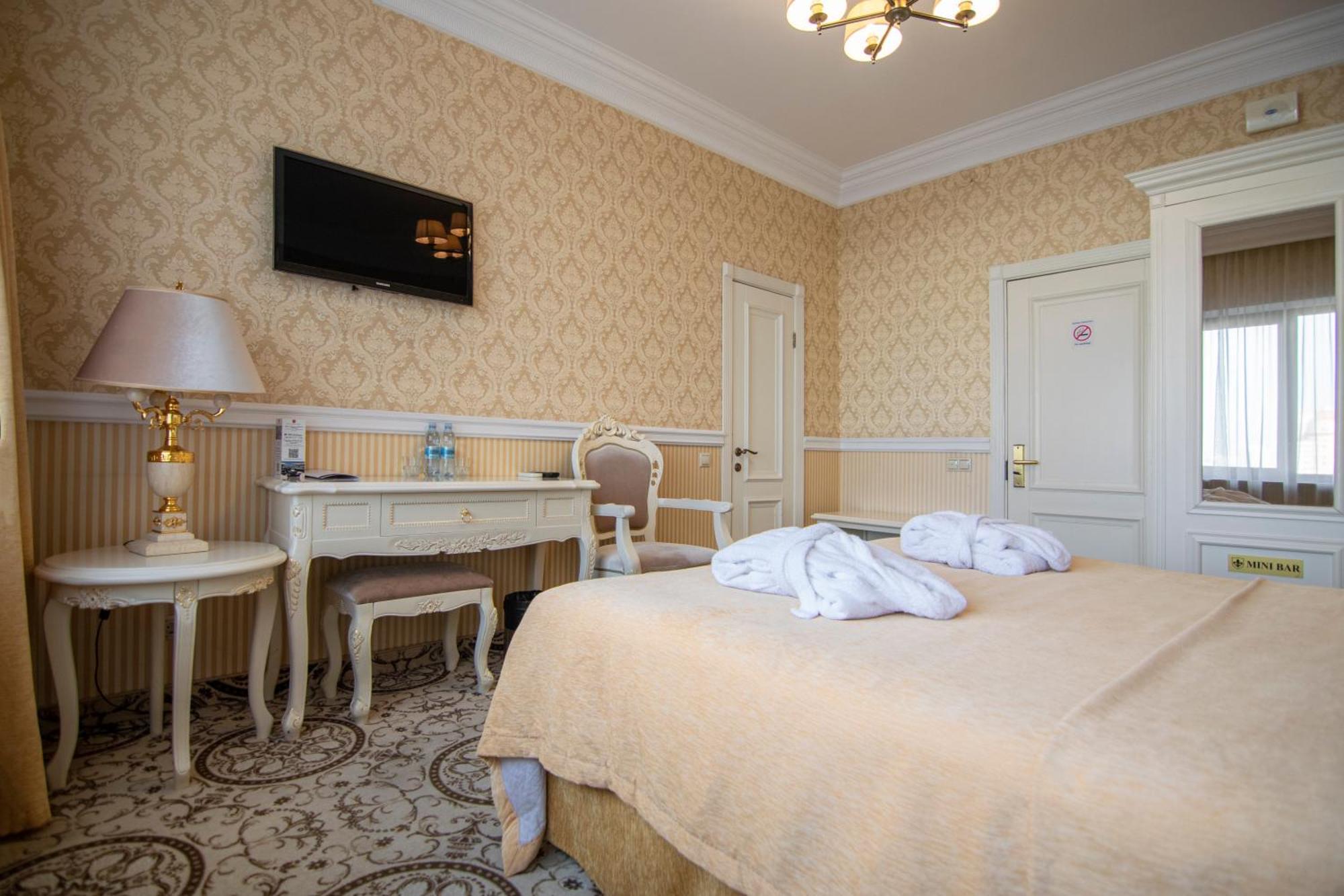 Royal Olympic Hotel Kiev Buitenkant foto