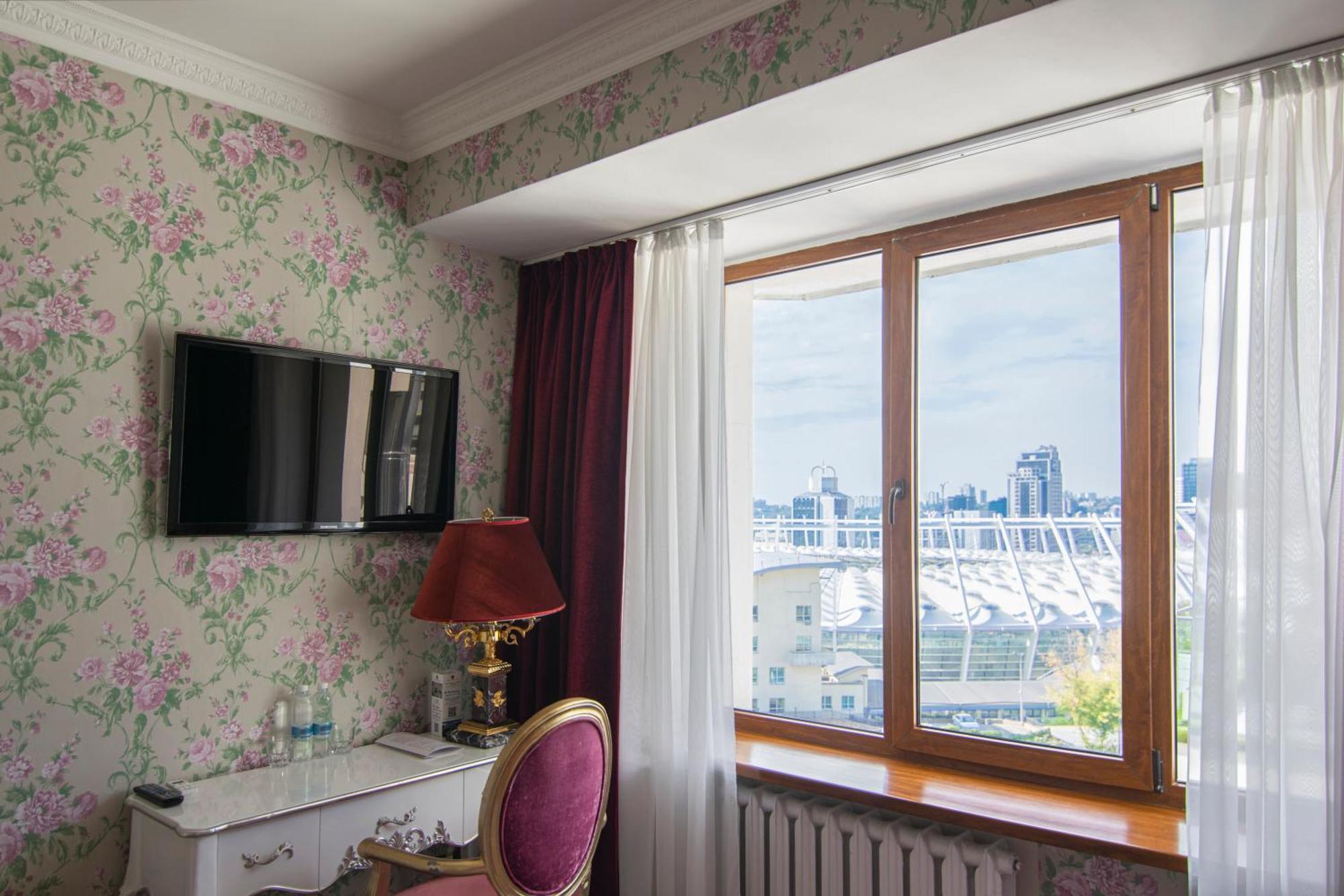 Royal Olympic Hotel Kiev Buitenkant foto