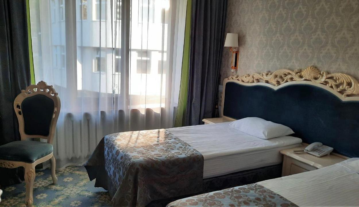Royal Olympic Hotel Kiev Buitenkant foto